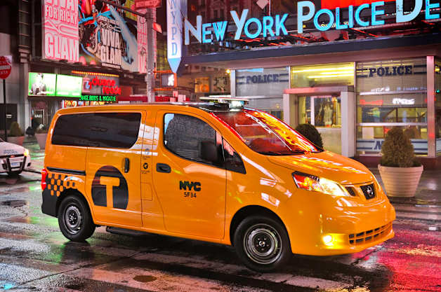 03-nissan-taxi.jpg