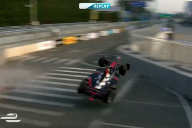 Formula-e-Nick-Heidfeld-Crash