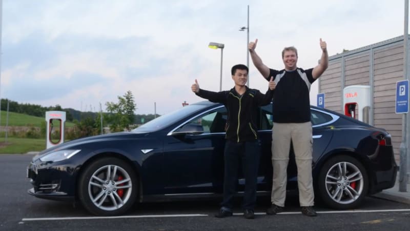 photo of There's a new Tesla Model S long-distance record: 452.8 miles image