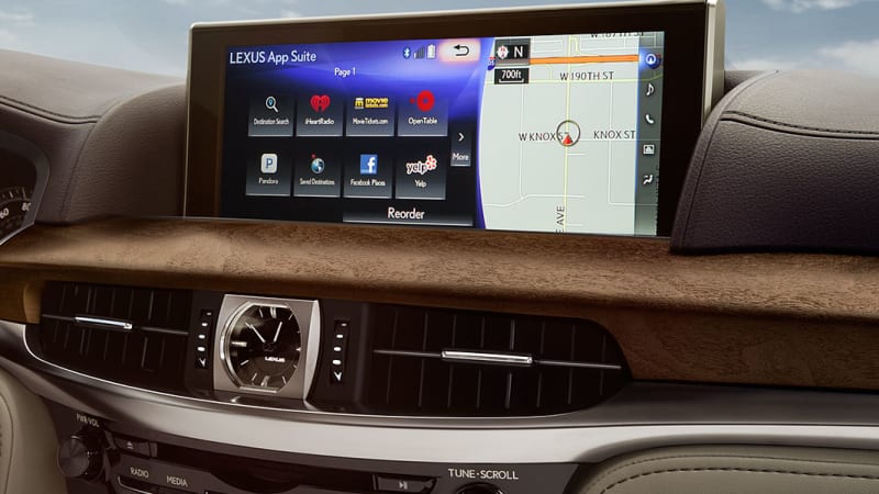 What to do if the infotainment in your Lexus isn't working