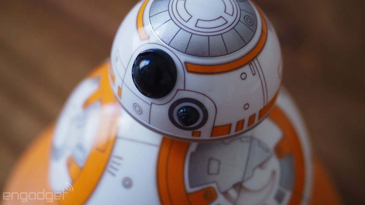 photo of 'Star Wars' BB-8 toy torn apart to see how it works image