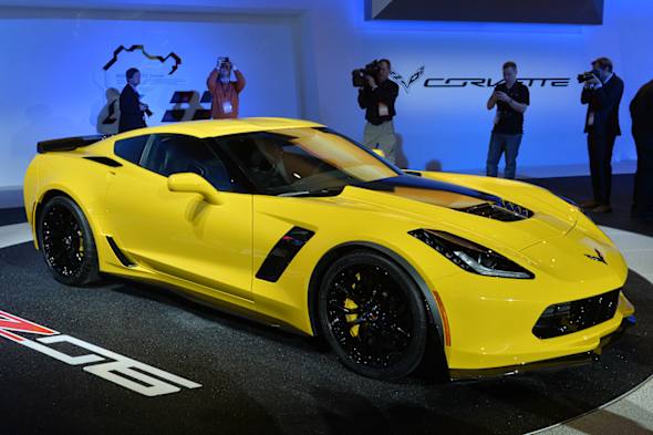 01-2015-chevrolet-corvette-z06-detroit-1.jpg