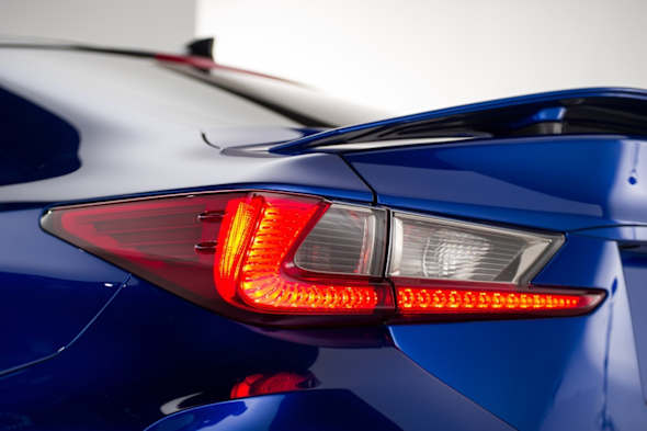 lexus-rc-f-coupe-35-1.jpg