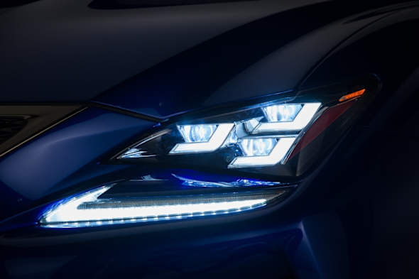 lexus-rc-f-coupe-18-1.jpg