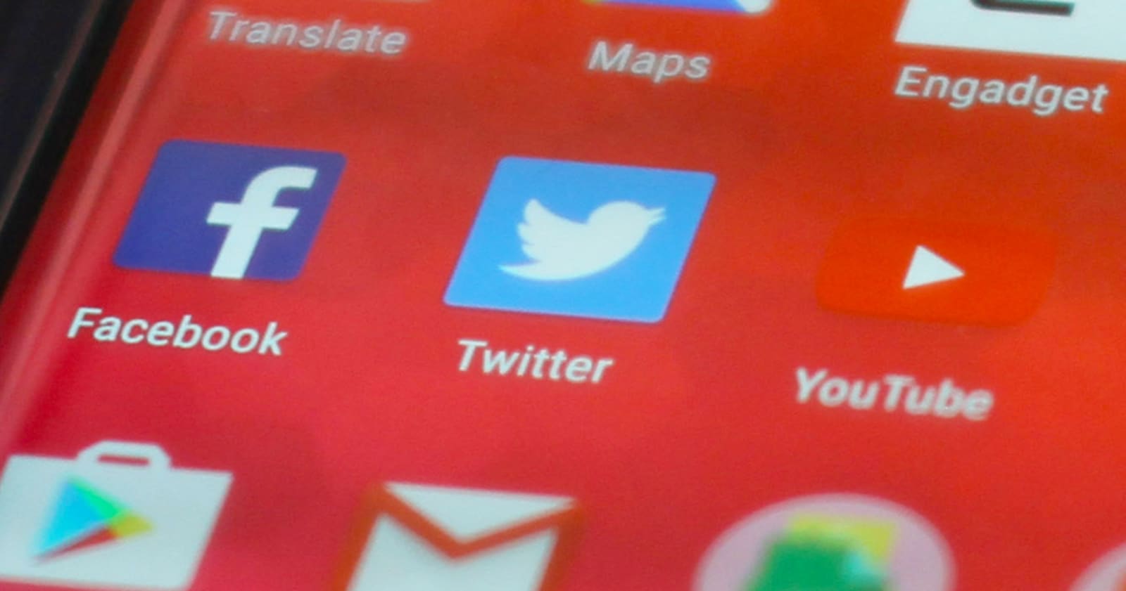 Twitter kills notifications from threads of people you blocked