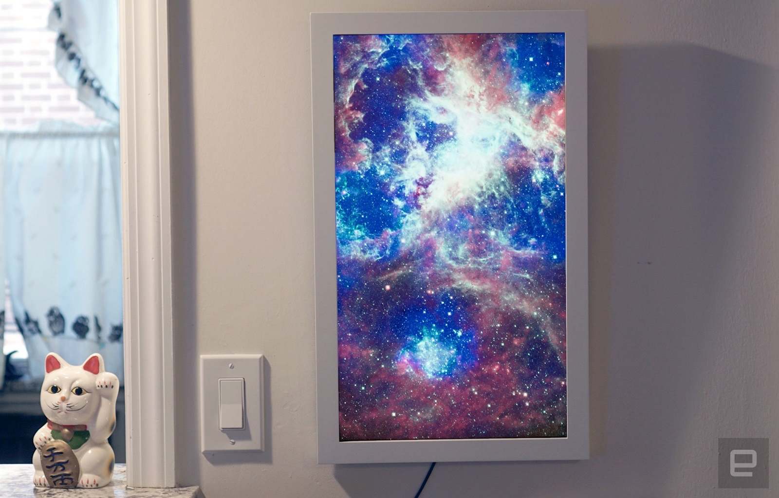 How I learned to love Electric Objects' digital art display