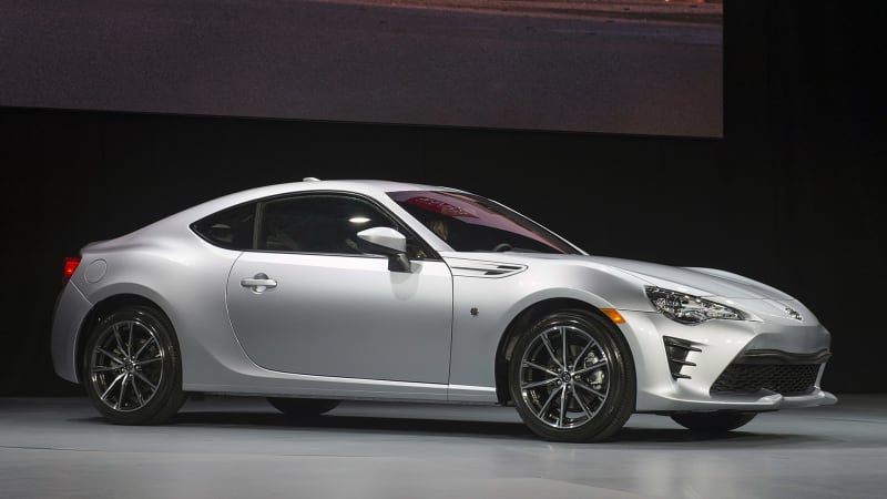 2017 Toyota 86 brings new name and fresh face to New York