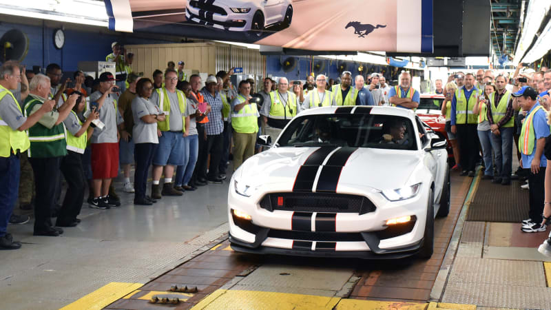 First 2016 Ford Shelby GT350R rolls off the line in Flat Rock
