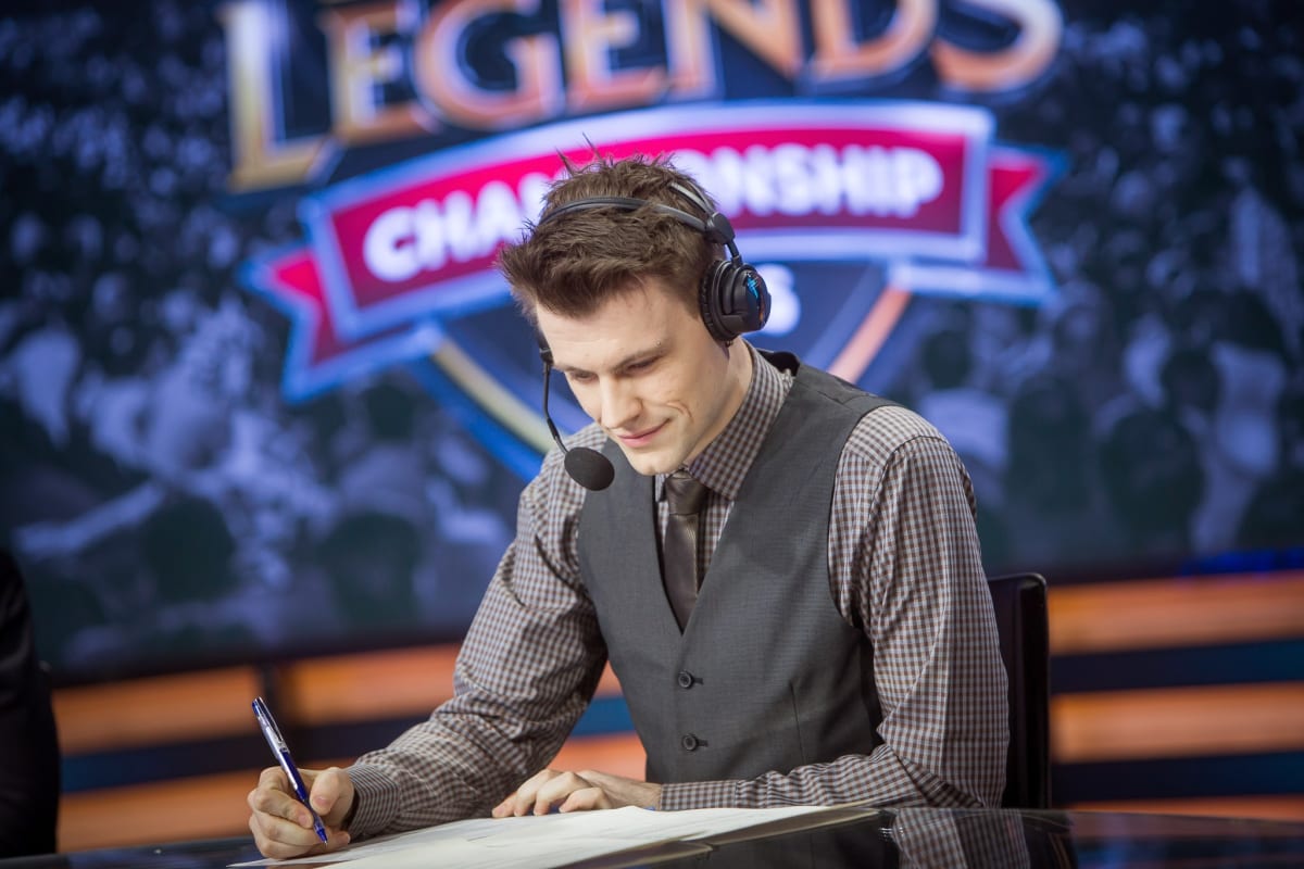 'League of Legends' shoutcaster loves the game, not the fame