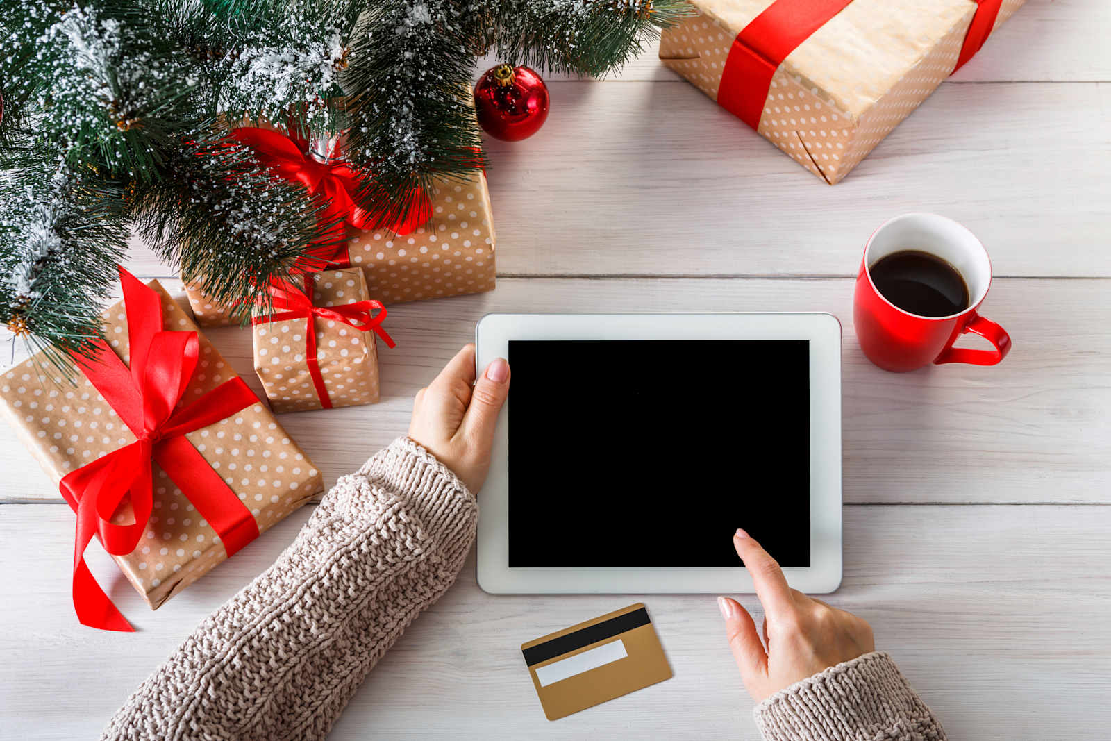 How to save a few pounds buying Christmas gifts online
