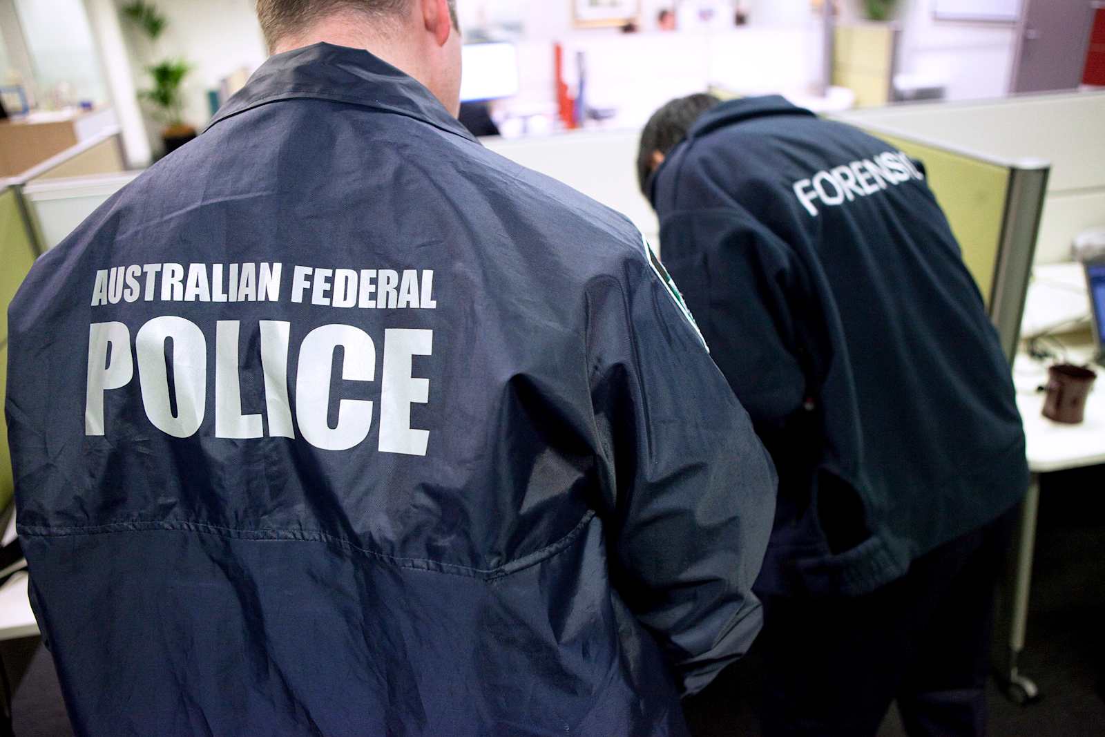 Australian cops broke data law while checking a journalist's calls