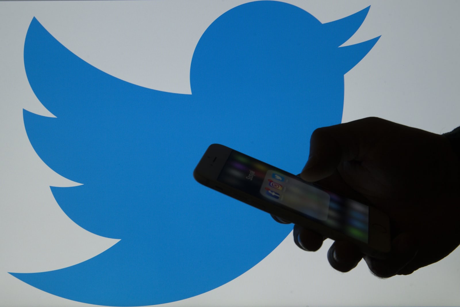Twitter's new inbox collects DMs from people you don't follow