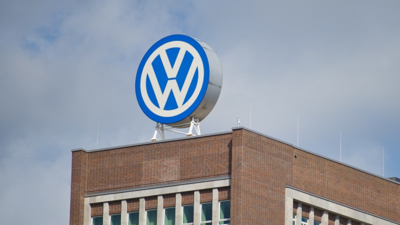 photo of VW agrees to settle with dealers over diesel scandal image