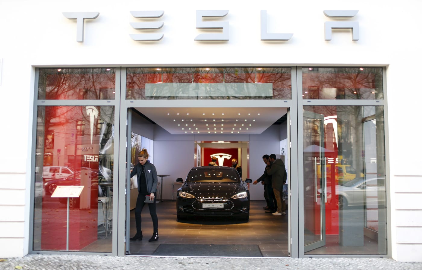 Tesla&#039;s most affordable Model S returns with bigger battery