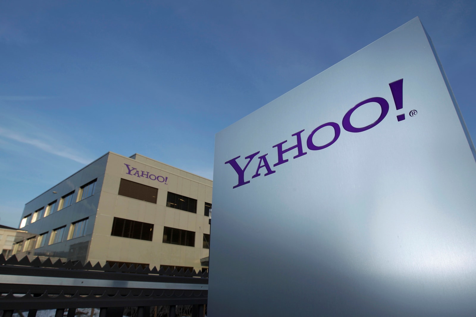 photo of Yahoo's latest transparency report reads like tonedeaf fluff image