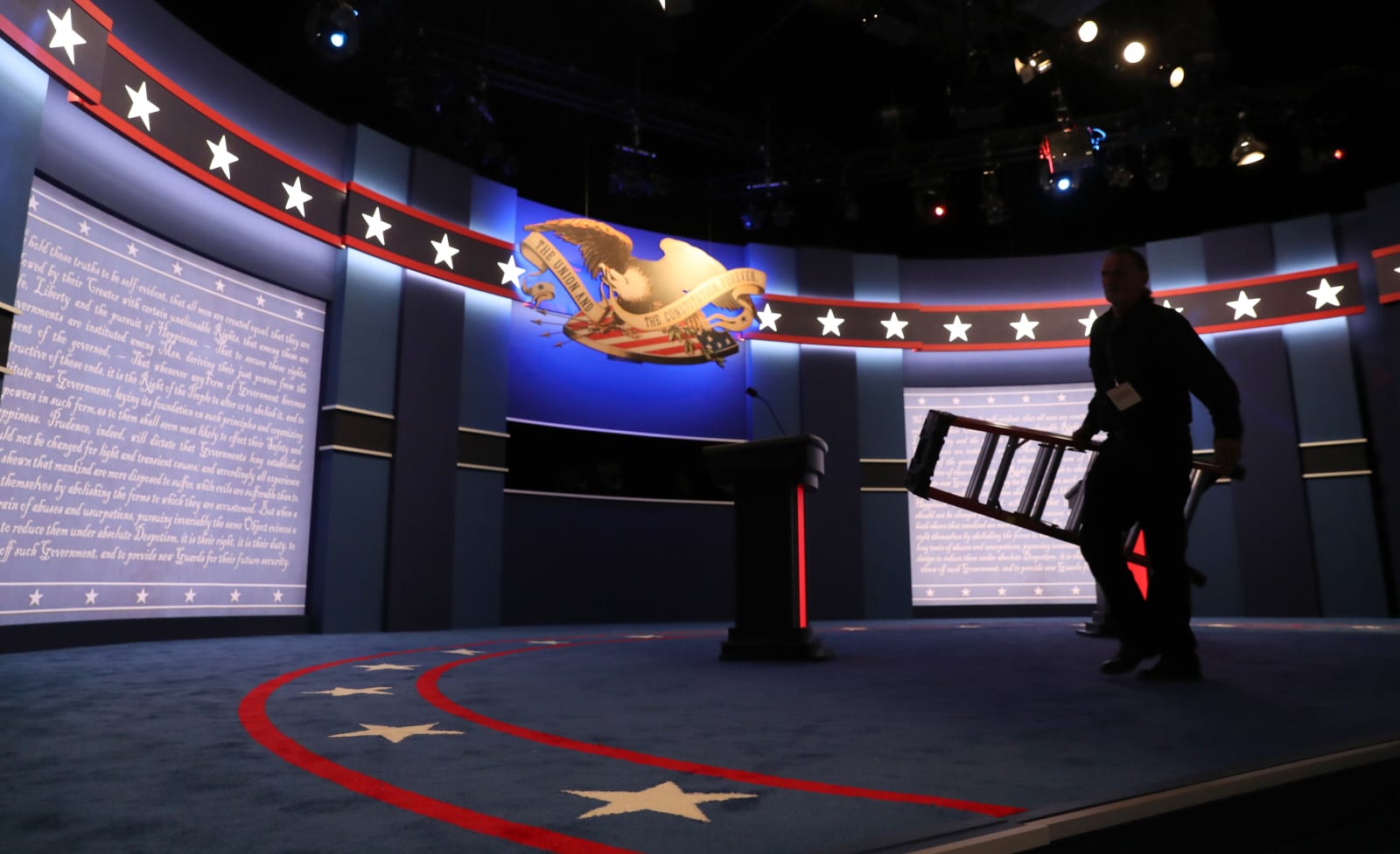 photo of Debate venue offering journalists $200 'bargain' for WiFi image