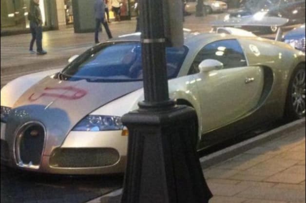 Bugatti Veyron penis vandalism