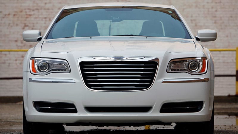 2011 Chrysler 300 grille #3