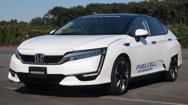 photo of In deep with a hydrogen vehicle expert: 'There is something different this time' image