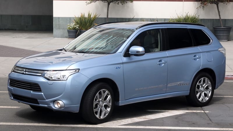 photo of Mitsubishi Outlander PHEV delayed until early 2016 in US image