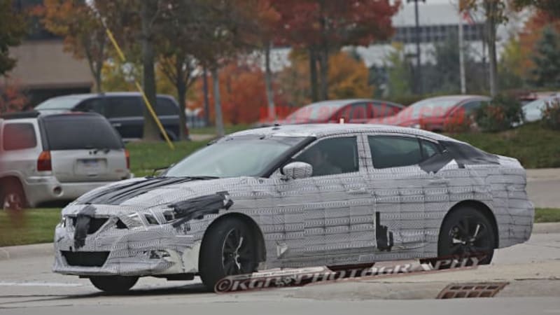 2016 Nissan Maxima spotted for first time