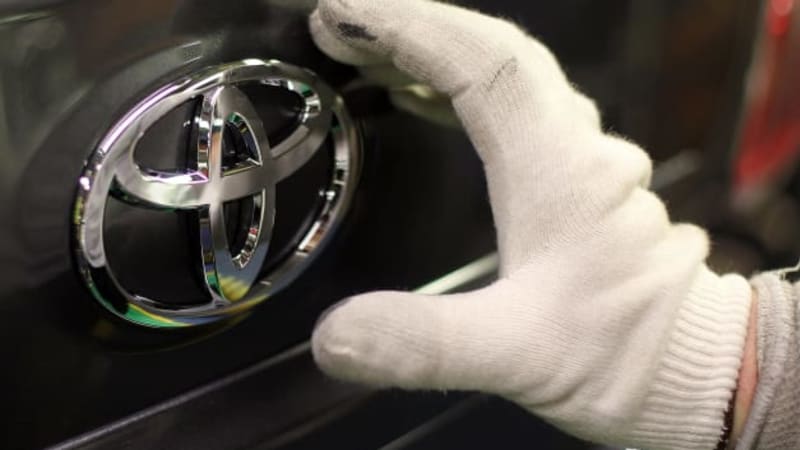 Toyota is world's top-selling automaker for second year in a row