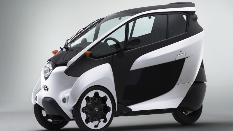 Toyota i-ROAD goes to carsharing service Park24 in Tokyo