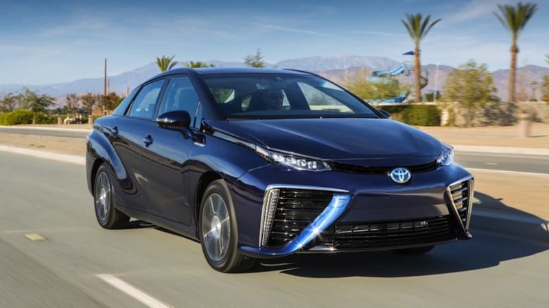 Cleanliness of Toyota Mirai fuel cell exhaust depends on air quality