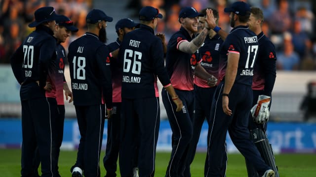 Woakes ruled out for remainder of Champions Trophy