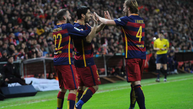 On-fire Barcelona look to extend league lead