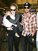 SMOOTH LANDING photo | Keith Urban, Nicole Kidman