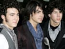 Jonas Brothers 'back Jedward'