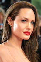 Angelina Jolie Is Not Too Good for Café Metro; Katie Couric Faces Her Karaoke Fears at Jake’s Saloon
