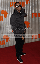 omarion1 Quick Flicks: Omarion At Pumas African Bazaar