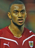 Town frustrate Robins