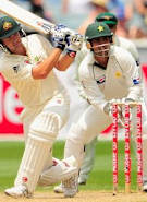 Hauritz puts Aussies in charge