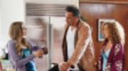  Sarah Chalke makes her regular return to TV with 