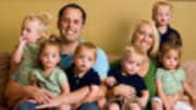  CAMP VERDE, Ariz. &mdash; The father of sextuplets, who stars on a cable television reality show about raising them, was charged with domestic violence while visiting fa...