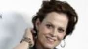  Sigourney Weaver is not a fan of VP candidate Sarah Palin. Speaking to TV Guide about her upcoming guest spot on Eli Stone, on which she'll play a therapist, Weaver said...