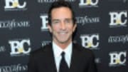  What is this, 2012 or 2000? As soap operas become a dying breed (though the renewals of 