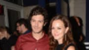  Seth Cohen and Blair Waldorf have started dating, this according to Us Weekly. What's that you say? Seth and Blair are fictional characters and only the actors who playe...