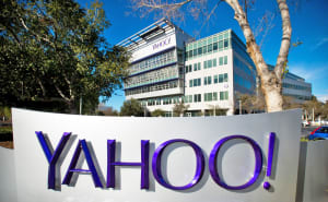 Yahoo asks potential buyers to bid before April 11: WSJ