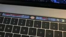 FPSゲーム「Doom」、新MacBook Proのタッチバーに降臨。フルスクリーンとHUDのみ、2種類の表示が可能