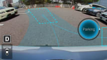 スマホから遠隔操作で自動駐車するシステムが発表。日立の車両制御技術とクラリオンの周辺監視技術が連携