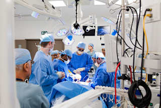 Watching surgery in VR isn't for the faint of heart