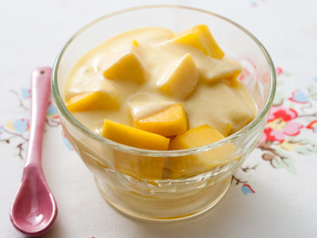 Mangoes with Cinnamon Custard