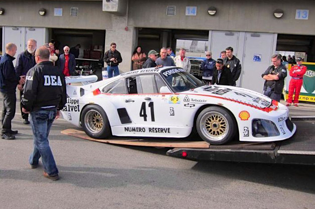 Porsche 935 K3 being seized by DEA agents