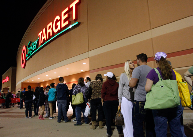 Super Target store lineup on Black Friday 2013