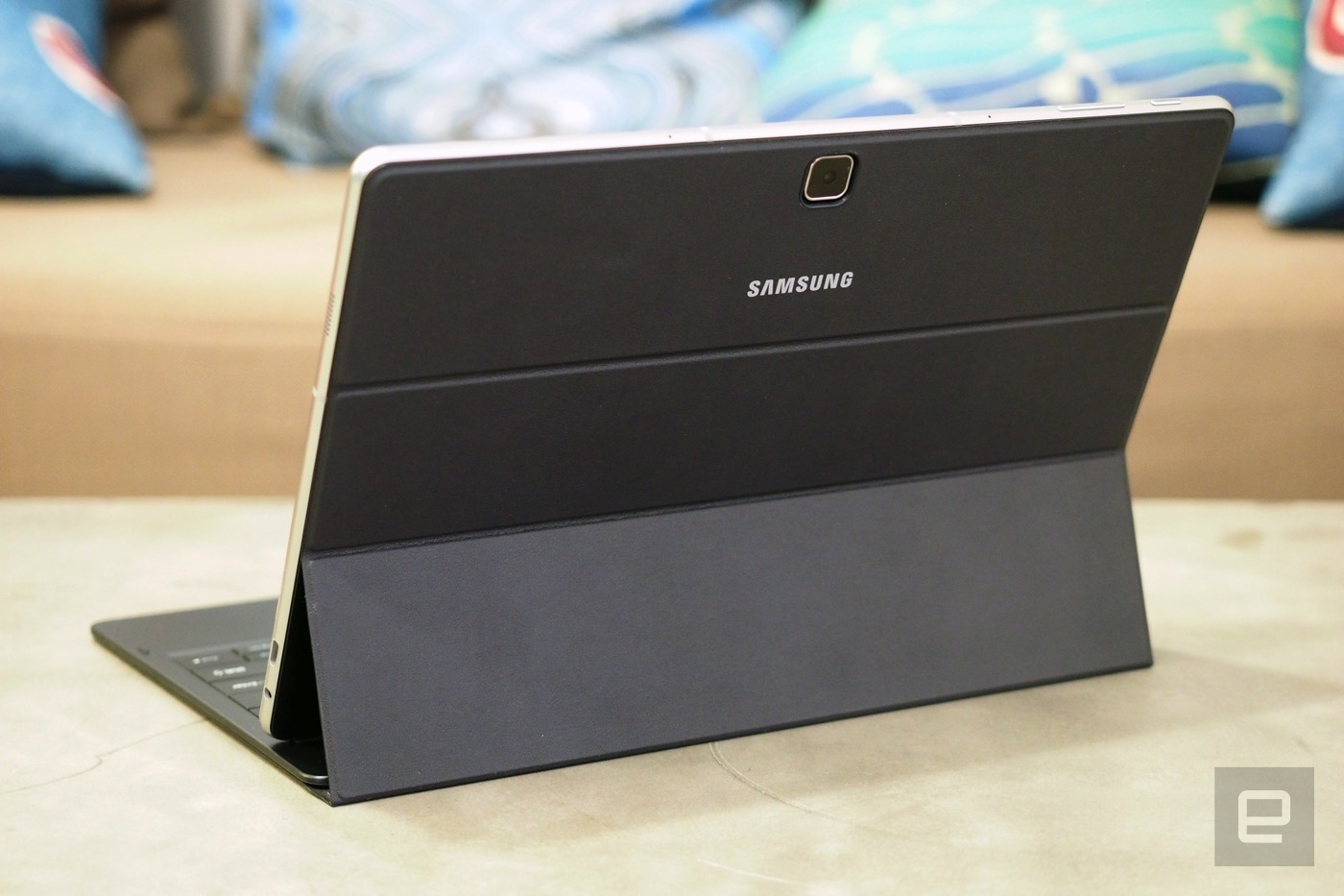 Samsung&#039;s Galaxy TabPro S is more than just a Surface knockoff