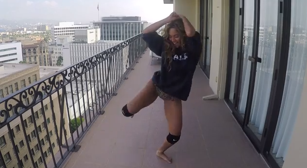 Beyoncé Twerks Dances In Her Underwear In New 711 Video Watch Cambio 